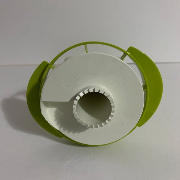 Vacu Vin 4-in-1 Pineapple Peeler Corer Slicer Wedger Fruit Tool - Picture 5 of 5